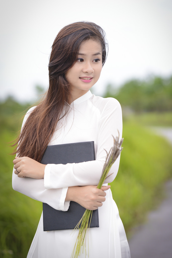 农村荡女淫春在线播放